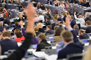Stockshot of the hemicycle of the European Parliament in Strasbourg - Vote by a show of hand